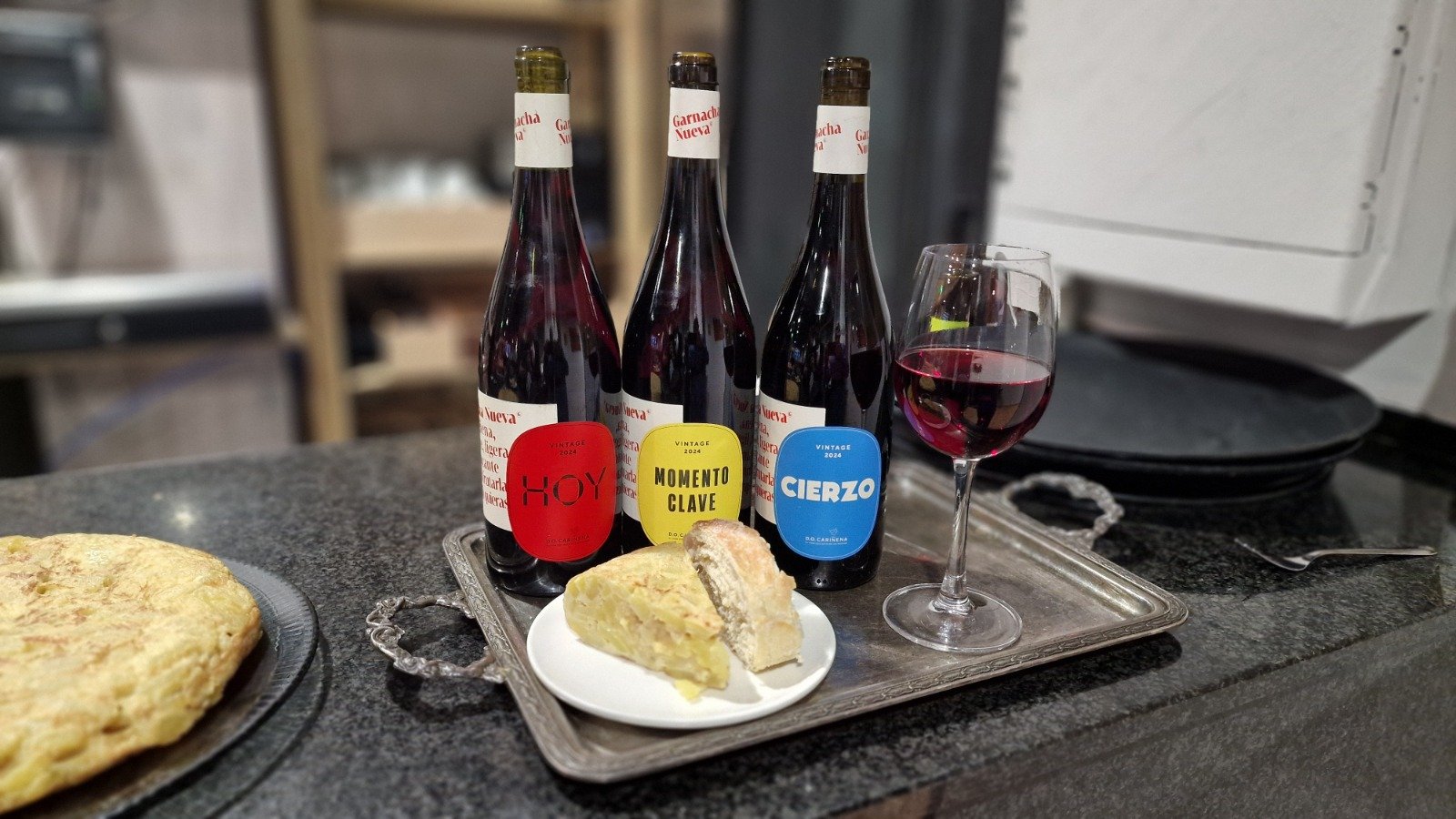 Tres interpretaciones frescas y ligeras de la emblemática garnacha aragonesa con uan buena tortilla