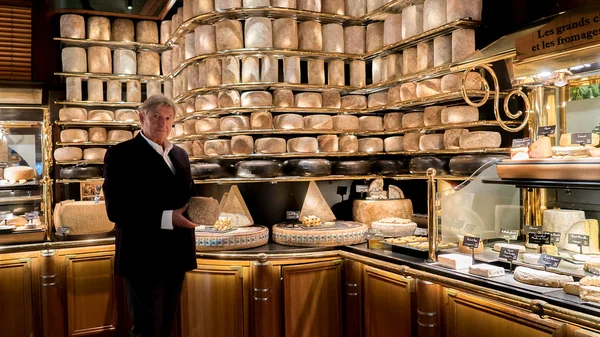 Les Grands Buffets Narbona surtido récord de quesos Louis Privat