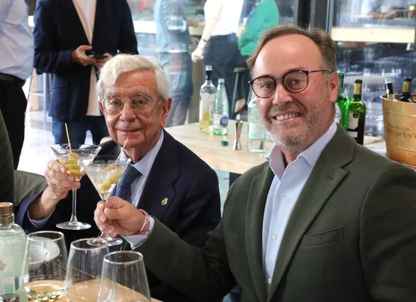 Rafale Ansón y Carlos Valero ye la presentación de la ruta del cocido en el restaurante Kentya 