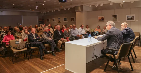 Carmelo Bosque en el Ámbito Cultural de El Corte Inglés durante su charla “Cocineros de Aragón con Estrella Michelin”