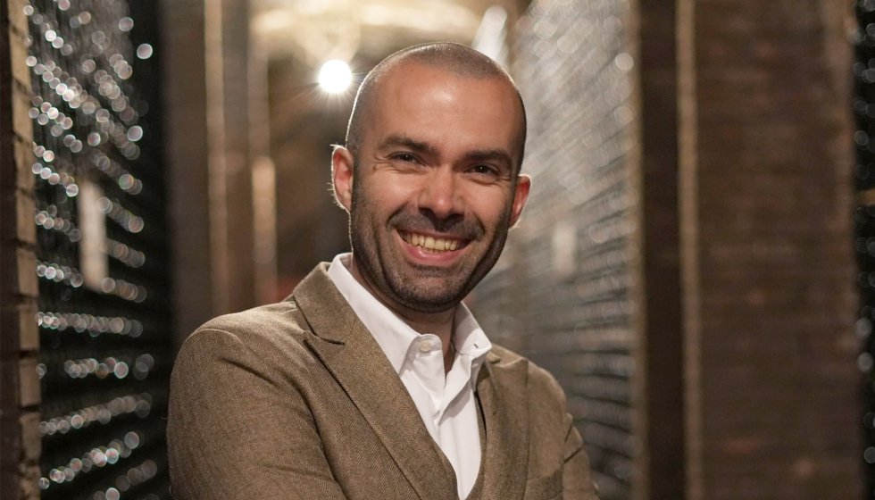 Álvaro Ribalta Master of Wine durante una cata profesional de Garnacha