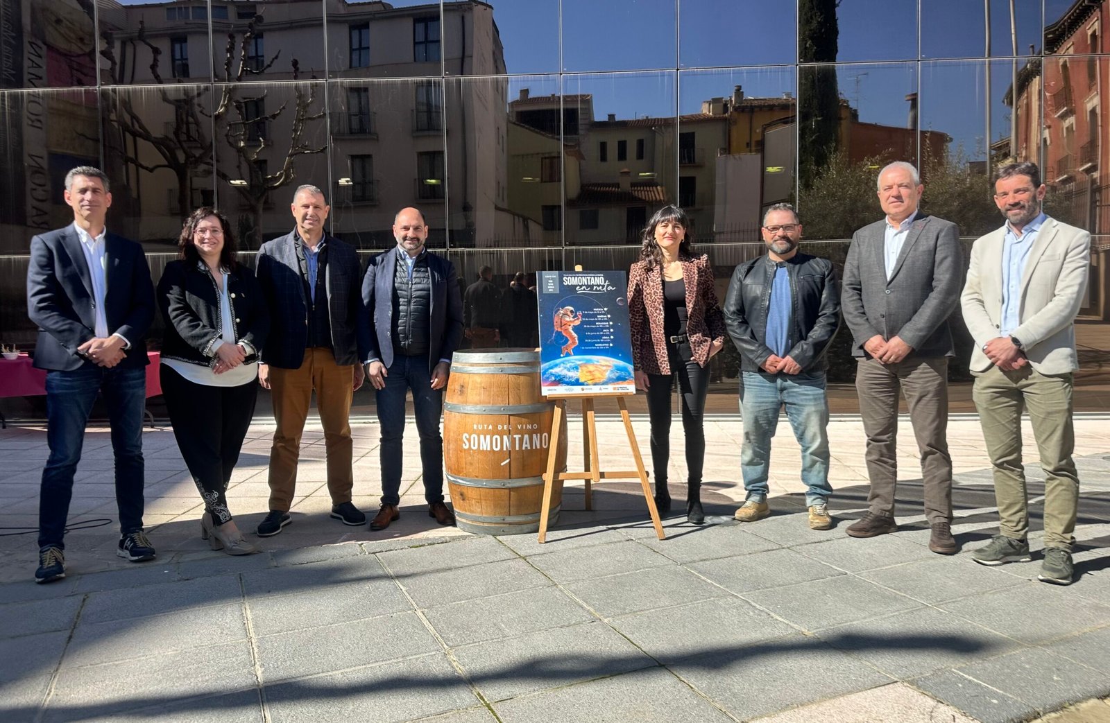 Presentación de Somontano en Ruta 2026 en Barbastro con representantes institucionales y organizadores