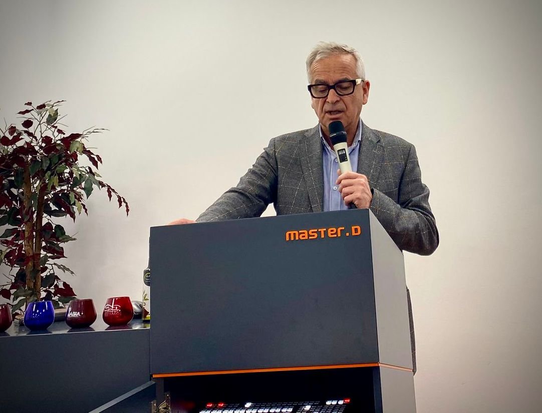 Miguel Ángel Vicente durante la presentación del Aceite Sierra del Moncayo en la cata organizada por la Escuela de Hostelería Davante.