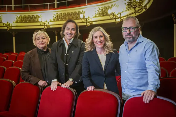 Presentación espectáculo 30 años juntos en la jota Teatro Principal