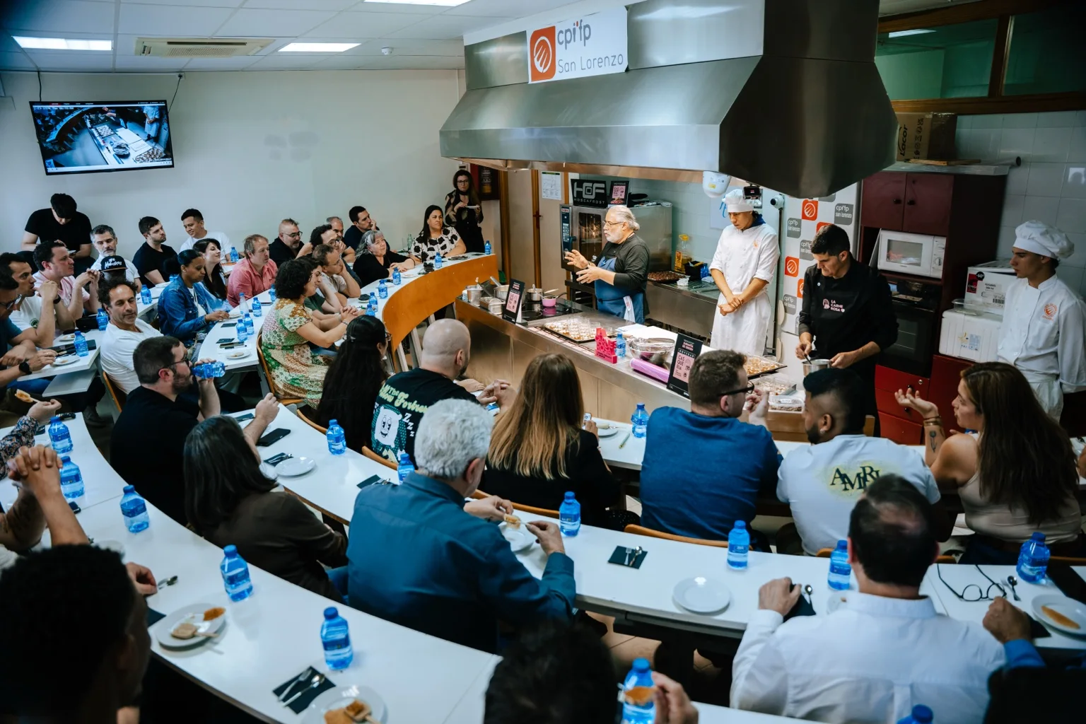 “El cocinero Julio Reoyo reivindicó la cocina de aprovechamiento y la casquería contemporánea.”