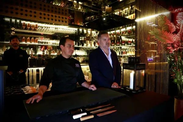 Sushi Bar Club Zaragoza chef y sala La Embajada Zaragoza