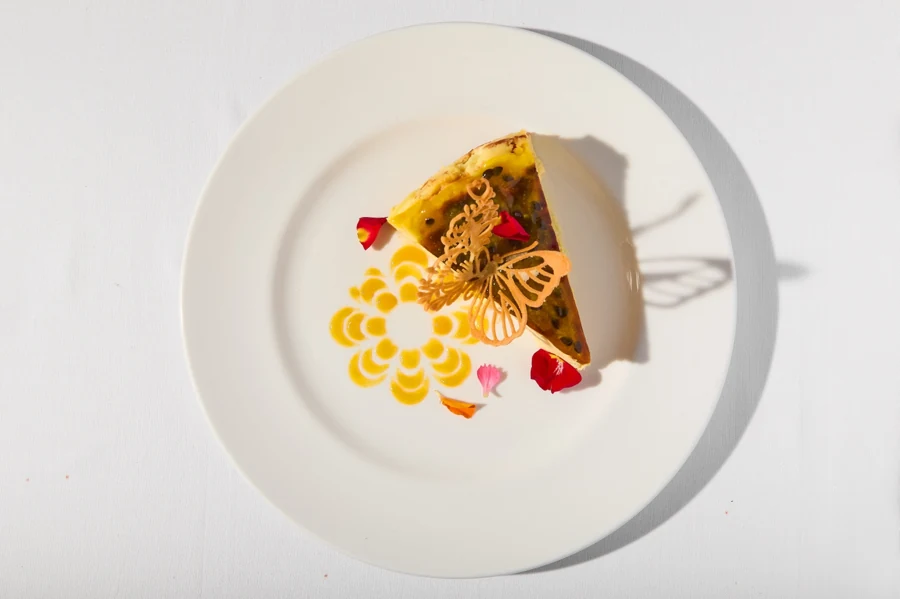 Cheesecake de fruta de la pasión presentada en la nueva carta de verano de Celebris.

