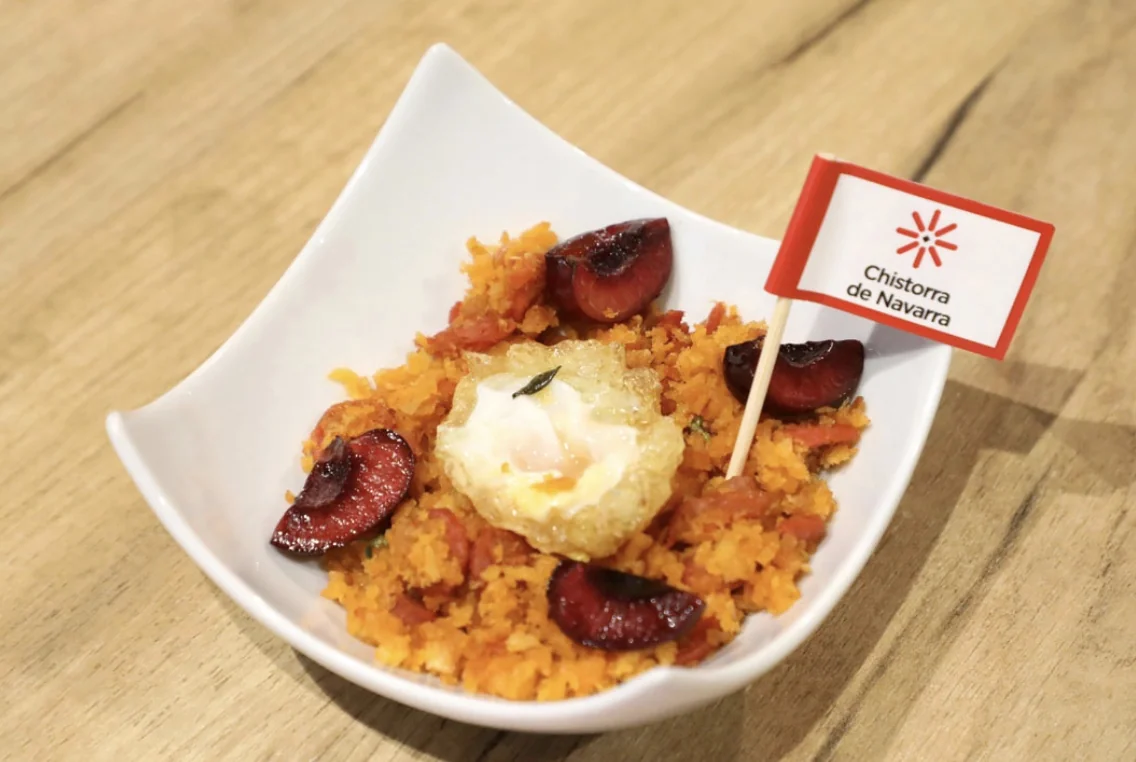 Migas con chistorra de Navarra y huevo en la Chistorruta de Zaragoza
