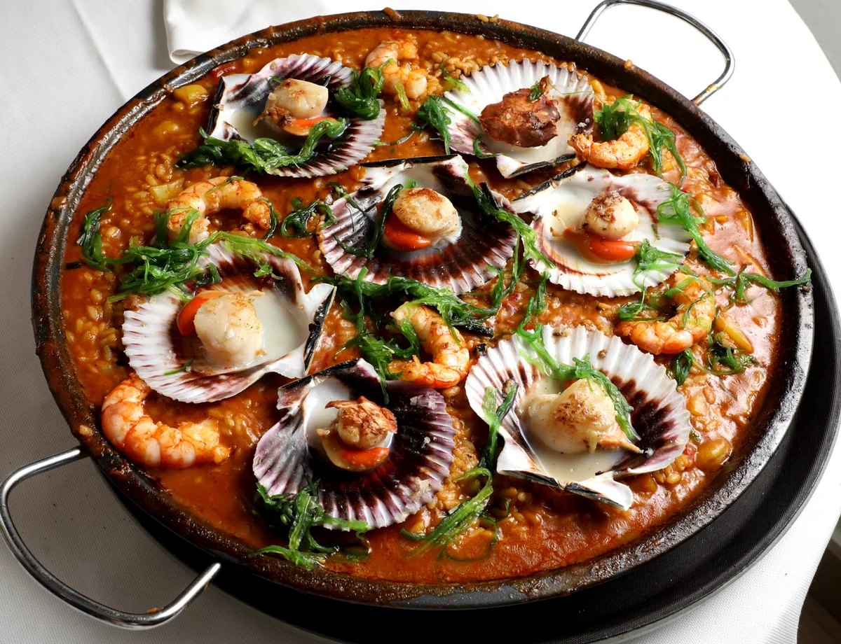 Arroz meloso de zamburiñas y colas de gambón de las XIII Jornadas del Arroz de El Candelas.